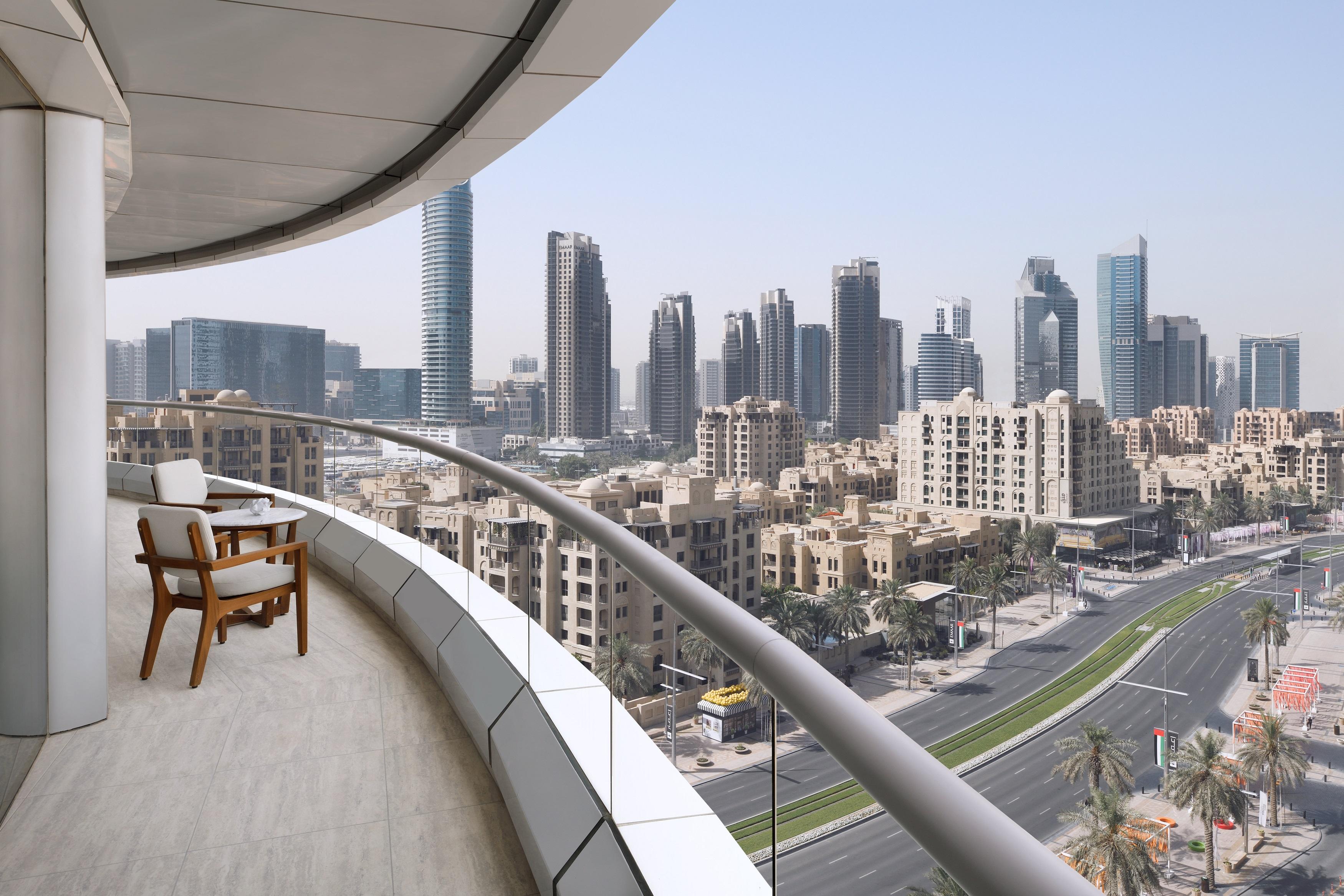 Down town is. Даунтаун Дубай. Даунтаун Дубай 2022. Вид из the address Dubai Downtown. Address Downtown Dubai 5.